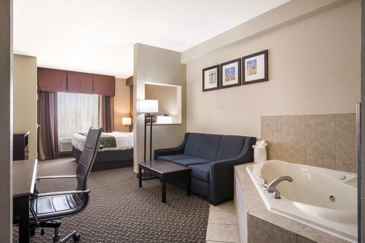 Comfort Suites Forsyth Near I-75 Екстер'єр фото
