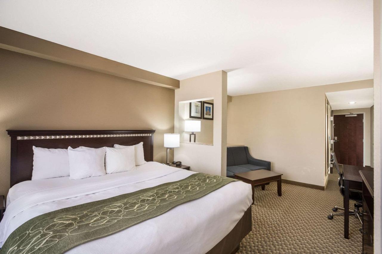 Comfort Suites Forsyth Near I-75 Екстер'єр фото