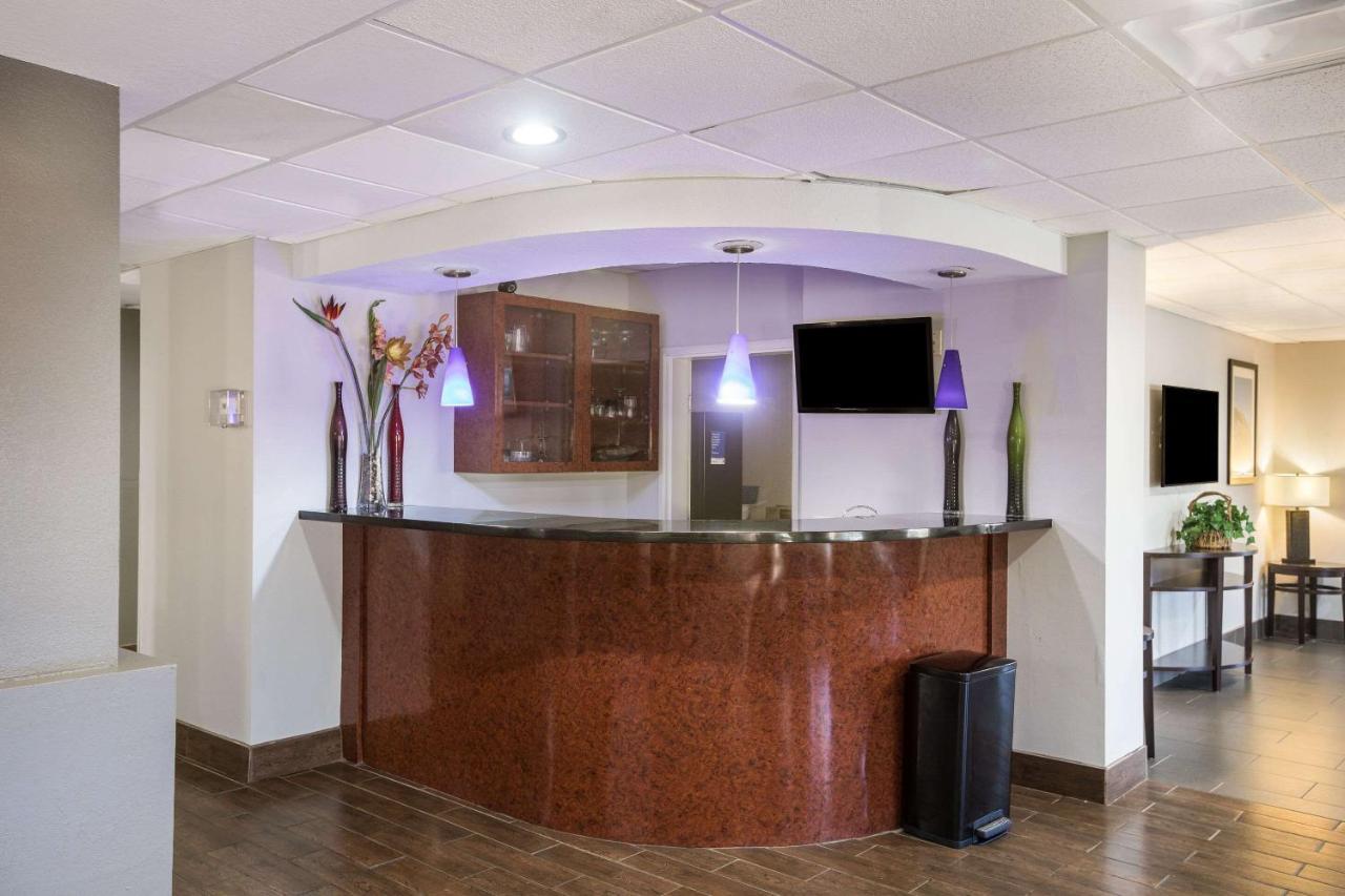 Comfort Suites Forsyth Near I-75 Екстер'єр фото