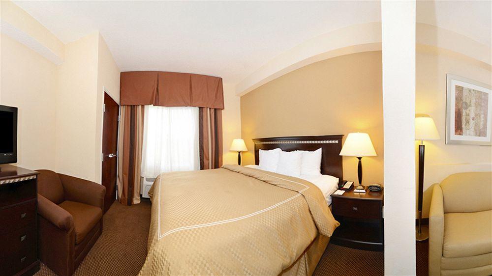 Comfort Suites Forsyth Near I-75 Екстер'єр фото