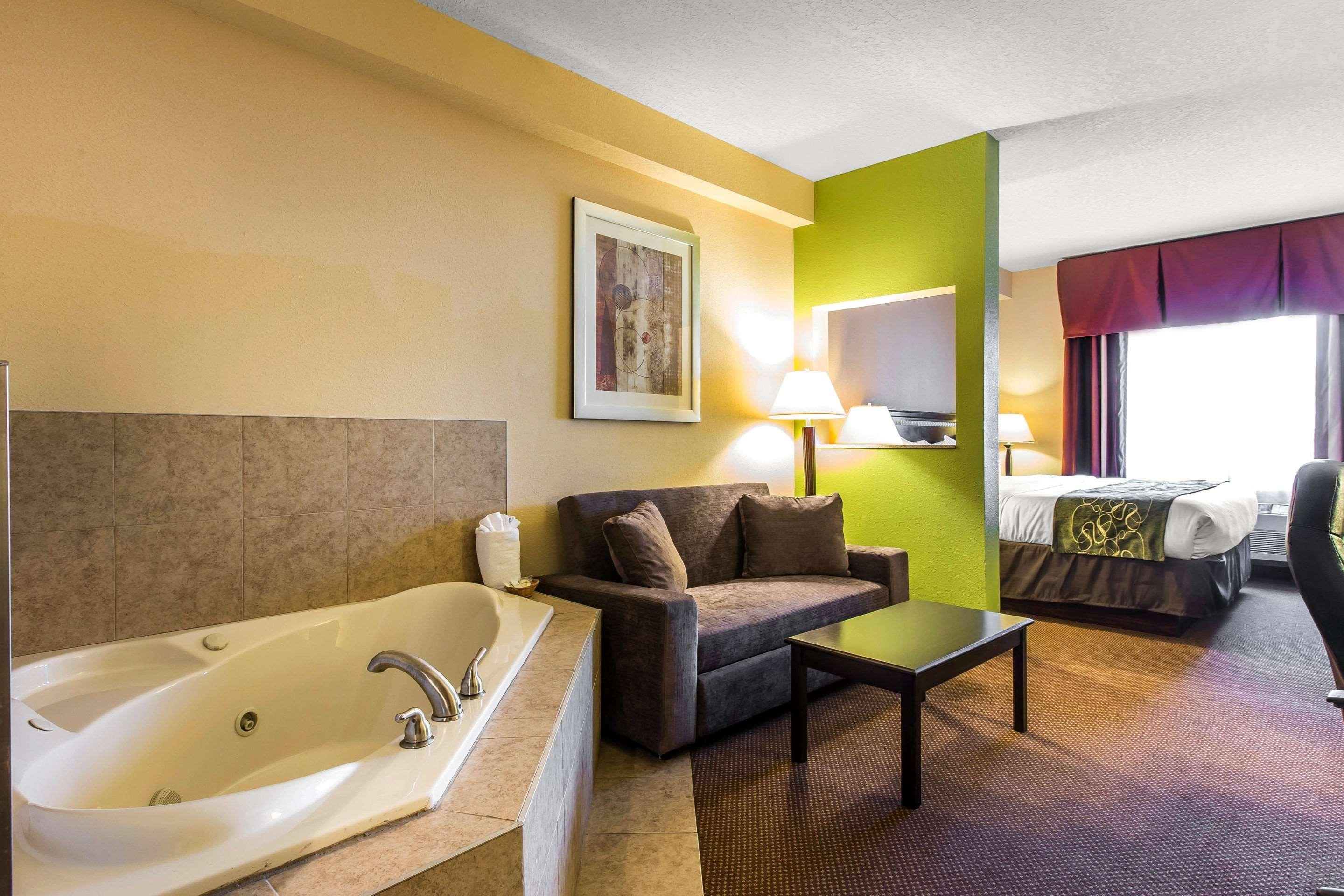 Comfort Suites Forsyth Near I-75 Екстер'єр фото