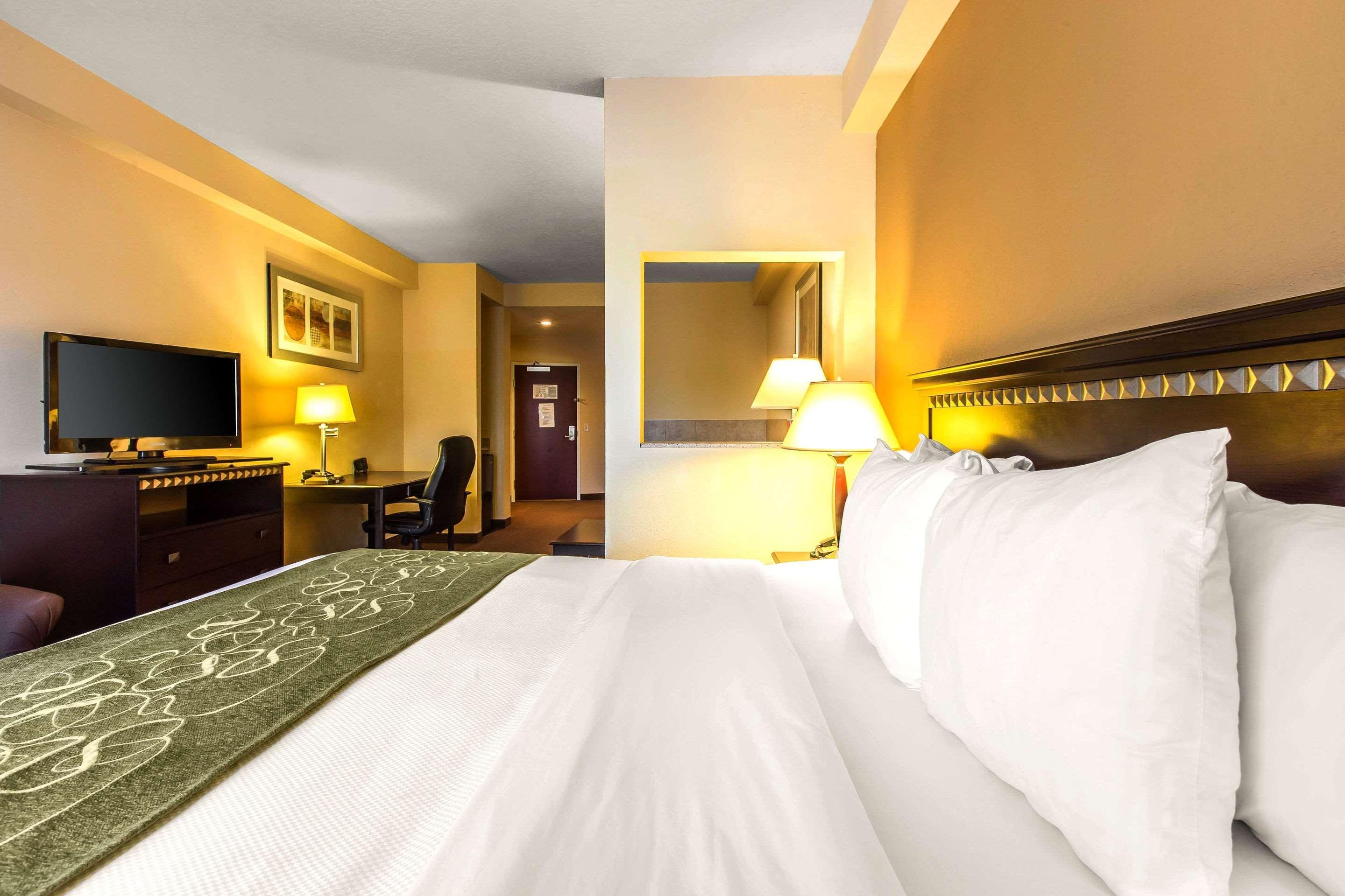 Comfort Suites Forsyth Near I-75 Екстер'єр фото