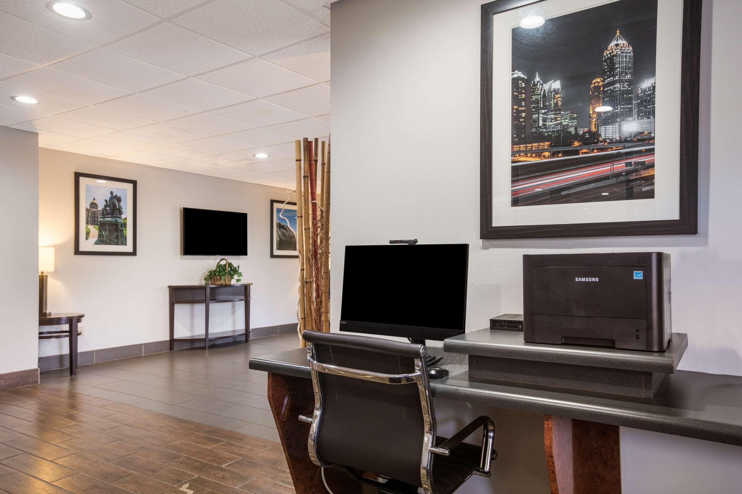 Comfort Suites Forsyth Near I-75 Екстер'єр фото