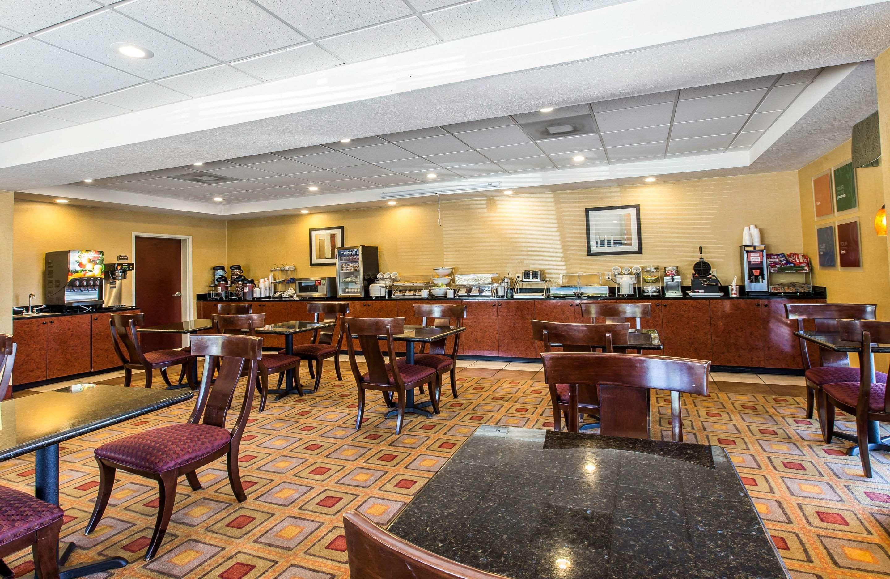 Comfort Suites Forsyth Near I-75 Екстер'єр фото