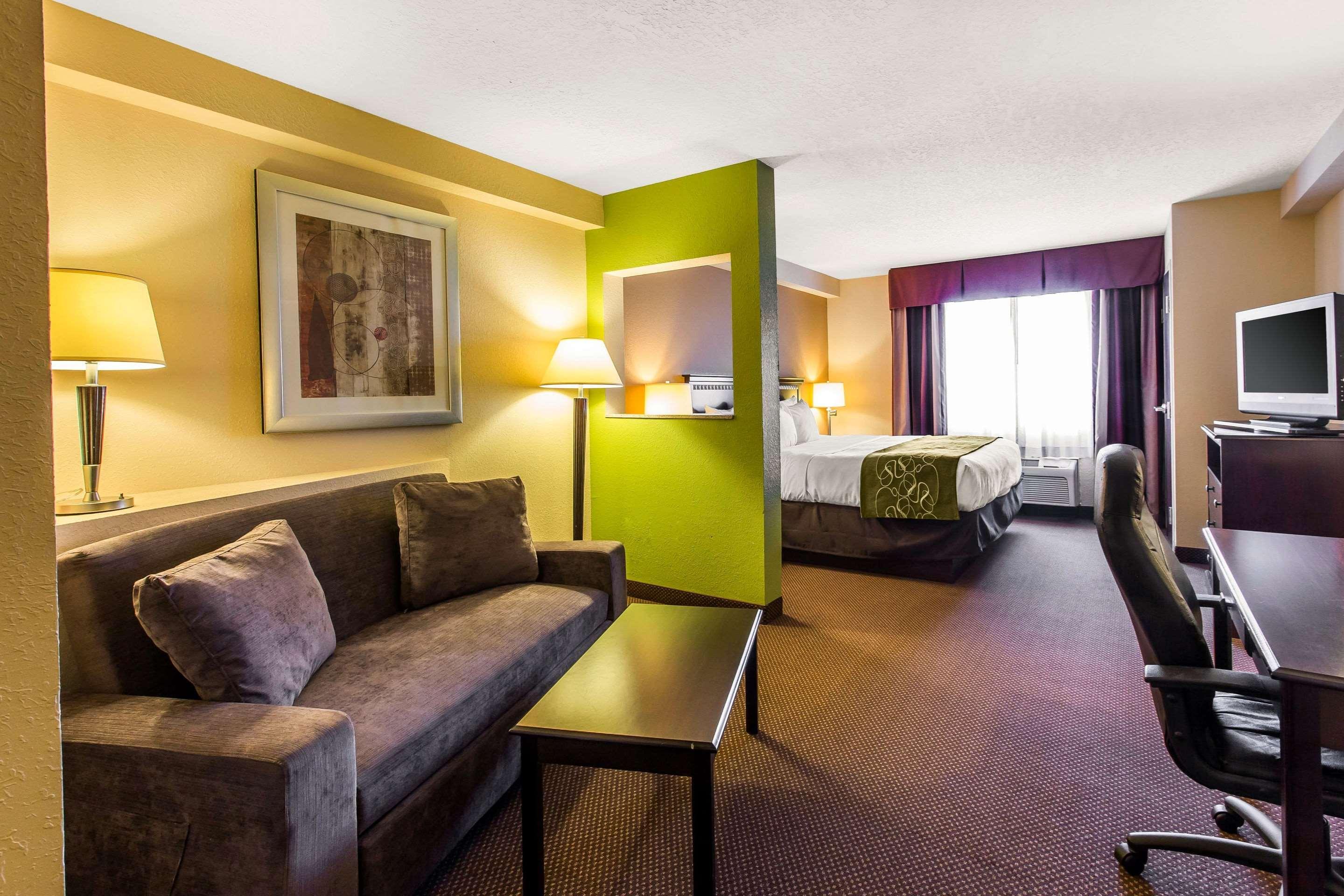 Comfort Suites Forsyth Near I-75 Екстер'єр фото